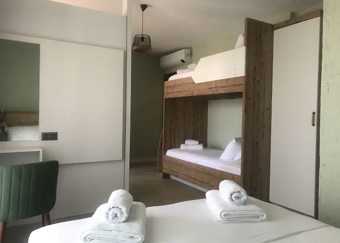 Aksoy Tas Ev Hotel *